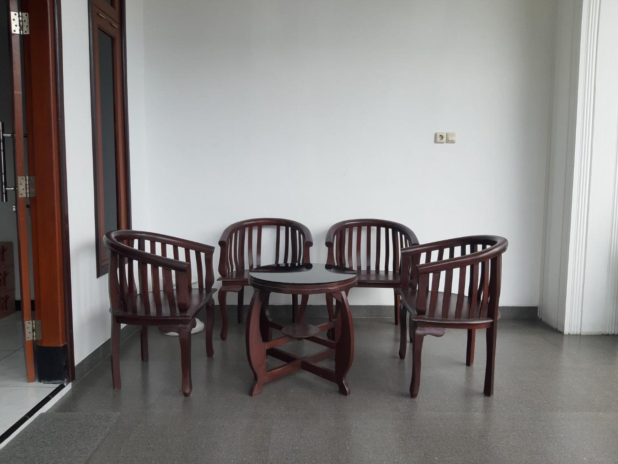 Oyo 2826 Panderman Residence Blitar Kültér fotó