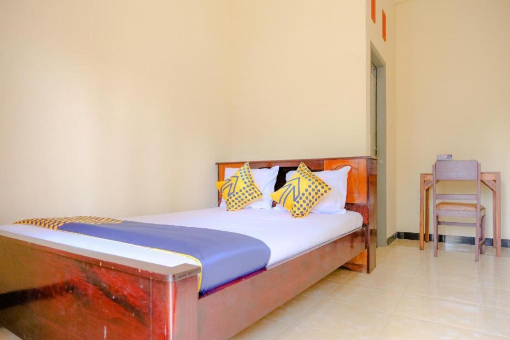 Oyo 2826 Panderman Residence Blitar Kültér fotó