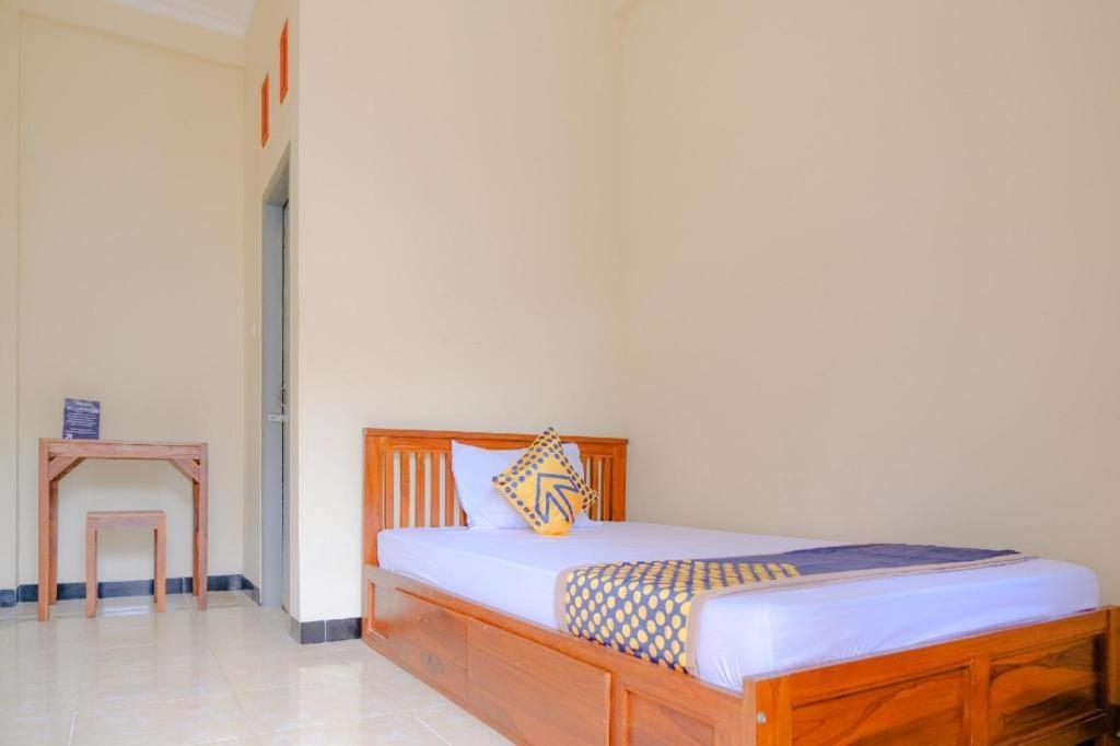 Oyo 2826 Panderman Residence Blitar Kültér fotó